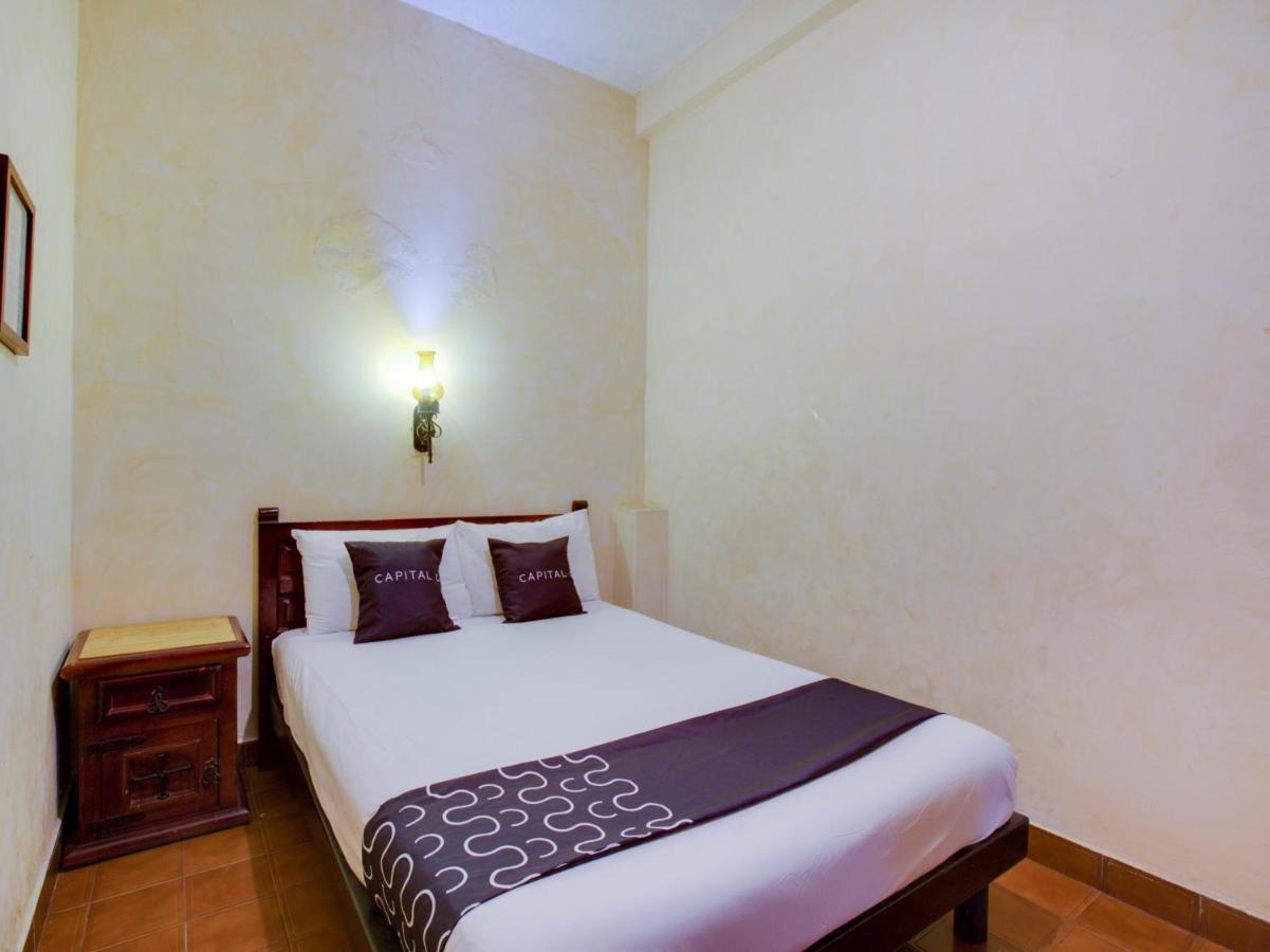 Hotel Valle De Oaxaca Bagian luar foto